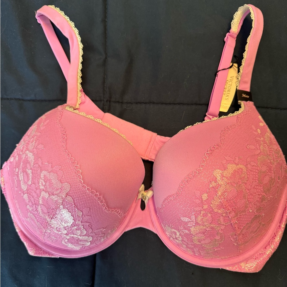 Victoria’s Secret Body by Victoria Perfect Shape Bra